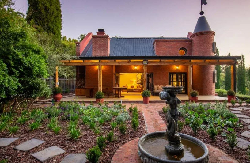 Devon Castle Guest House, Stellenbosch, South Africa, South Africa